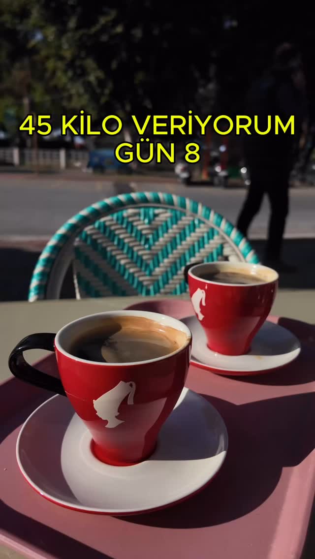 Gün 8! Spor salonu kapalıydı ama bahane yok! 🚶‍♂️ 8 KM yürüyüş yaptım, tam 1159 kalori yaktım! Kilo bugün aynı ama istikrarlı şekilde devam! 💯🔥