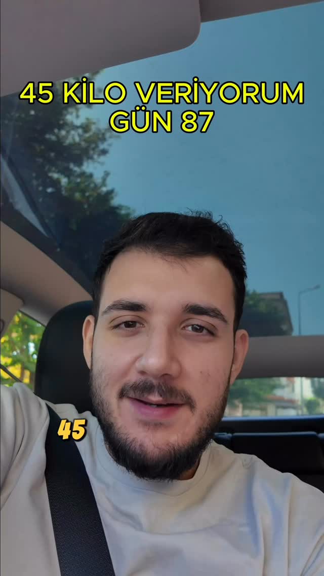 Fitness antrenmanı tamamlandı. Bugün 648 kalori yakıldı. Tempomuz geri geldi, düzeni bozmak yok. Diyet hâlâ devam ediyor, pazartesiye kadar her şey net şekilde uygulanacak. Her gün tek hedef: eksik bırakmamak.
